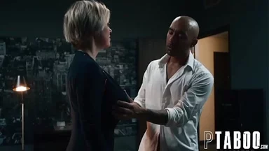 Phần 2 Nóng Bỏng: Tommy Dee Williams và Oliver Davis trong trò chơi kích thích