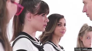 Anh chàng tải VR rồi địt sướng