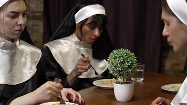 Dương vật thiêng liêng - Hút mạnh thiêng liêng