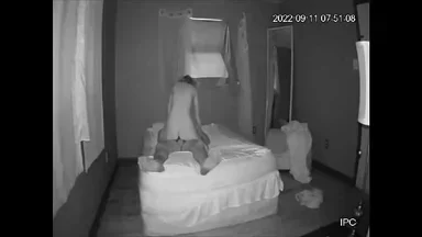 Nữ giúp việc MILF nghiệp dư lai Nhật Latinh bị đập mạnh hậu môn trên camera an ninh