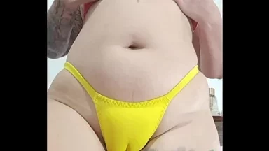 Mong muốn địt cái lồn ướt này suốt đêm không ngừng nghỉ