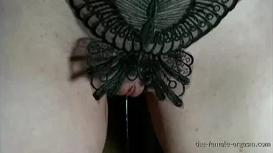 Lồn Ướt Tuyệt Đỉnh và Những Cơn Đạt Mạnh Mẽ Co Thắt